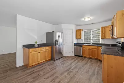1108 E Holyoak Ln, Moab, UT 84532 - Photo 5