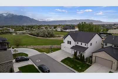 1581 W Brushline Ln, South Jordan, UT 84095 - Photo 29
