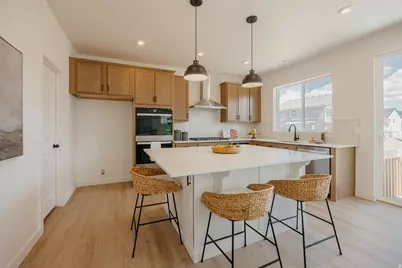 944 W Columbia Ct #108, Riverdale, UT 84405 - Photo 3