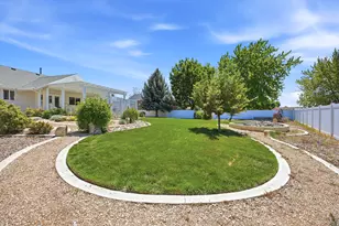 776 S Flint St W, Layton, UT 84041 - Photo 29