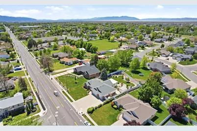 776 S Flint St W, Layton, UT 84041 - Photo 33