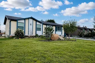988 N Smith Dr, Price, UT 84501 - Photo 1