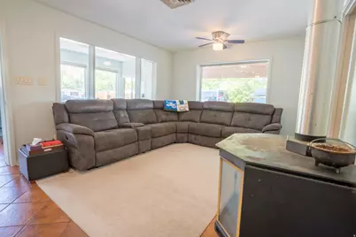 186 W Center St, Moab, UT 84532 - Photo 3