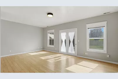 2290 N 1060 E, Lehi, UT 84043 - Photo 9