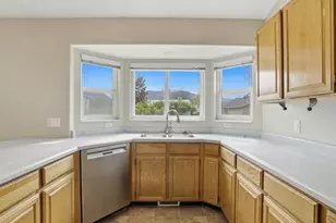 2290 N 1060 E, Lehi, UT 84043 - Photo 7