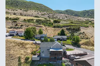 1833 N 350 E, Centerville, UT 84014 - Photo 61