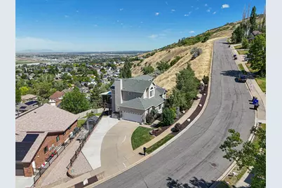 1833 N 350 E, Centerville, UT 84014 - Photo 1