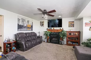 1833 N 350 E, Centerville, UT 84014 - Photo 17
