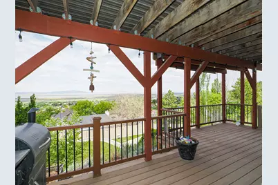 1833 N 350 E, Centerville, UT 84014 - Photo 41