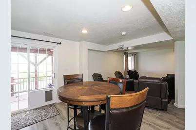1833 N 350 E, Centerville, UT 84014 - Photo 49