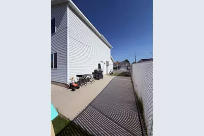 4135 W 4700 S, Roy, UT 84067 - Photo 33