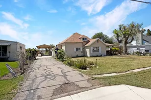 156 E Center, Huntington, UT 84528 - Photo 1