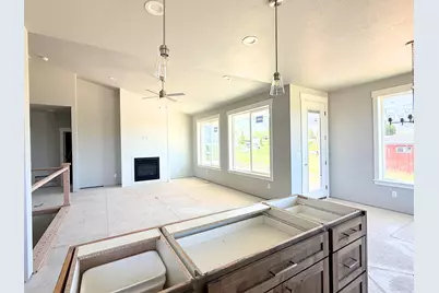 936 E 410 N #183, Hyde Park, UT 84318 - Photo 7