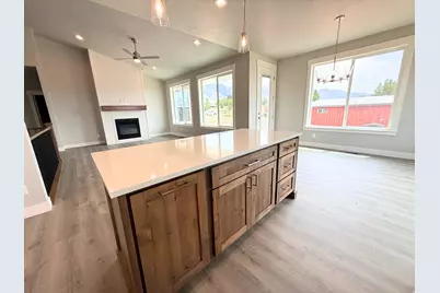 936 E 410 N #183, Hyde Park, UT 84318 - Photo 7