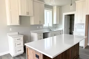 936 E 410 N, Hyde Park, UT 84318 - Photo 9
