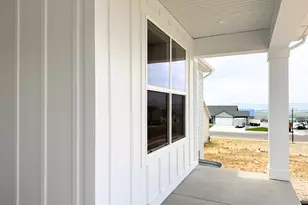 936 E 410 N, Hyde Park, UT 84318 - Photo 3