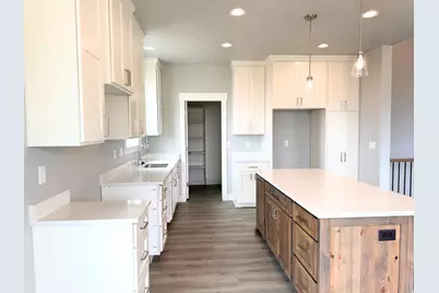 936 E 410 N #183, Hyde Park, UT 84318 - Photo 9