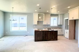 936 E 410 N, Hyde Park, UT 84318 - Photo 7