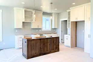 936 E 410 N, Hyde Park, UT 84318 - Photo 9