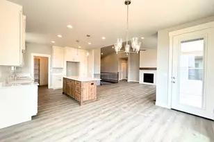936 E 410 N, Hyde Park, UT 84318 - Photo 7