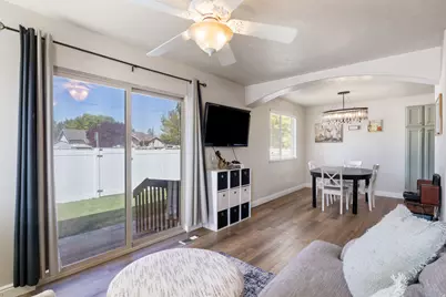 12238 S Madison View Dr W, Riverton, UT 84065 - Photo 9