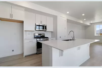 6361 W Pyramid Peak Ln #117, Herriman, UT 84096 - Photo 5
