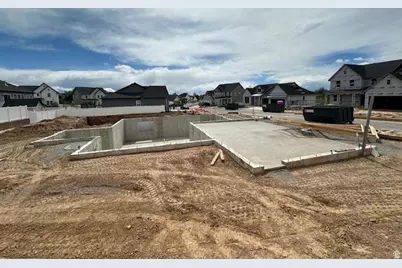 1224 E Amarylis Way, Layton, UT 84040 - Photo 11