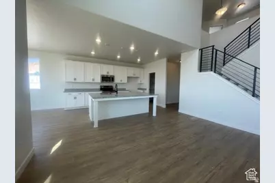 6709 S Skyloop Dr W #17, West Jordan, UT 84081 - Photo 5
