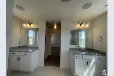 6709 S Skyloop Dr W #17, West Jordan, UT 84081 - Photo 13