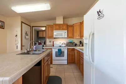 1120 S Bryce Canyon Way, Kanab, UT 84741 - Photo 7