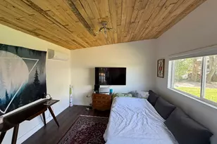 1916 E La Cresta Dr, Cottonwood Heights, UT 84121 - Photo 19