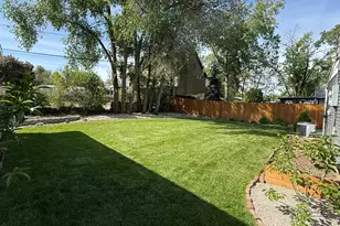 1916 E La Cresta Dr, Cottonwood Heights, UT 84121 - Photo 9