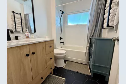 1916 E La Cresta Dr, Cottonwood Heights, UT 84121 - Photo 15