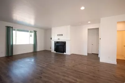 1372 S Homestead Ln, Syracuse, UT 84075 - Photo 5