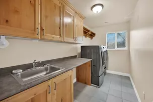 3047 W Chalk Creek Way S, South Jordan, UT 84095 - Photo 27