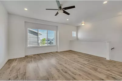 986 W Cyan Valley Way S, Bluffdale, UT 84065 - Photo 9