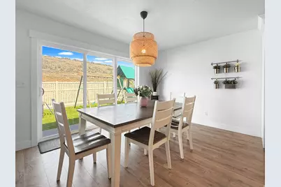 1604 W Quailhill Rd, Saratoga Springs, UT 84045 - Photo 17