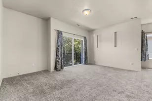 8476 S Ivy Ln, West Jordan, UT 84081 - Photo 11