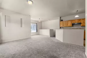 8476 S Ivy Ln, West Jordan, UT 84081 - Photo 7