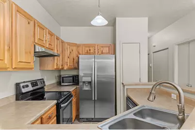 8476 S Ivy Ln, West Jordan, UT 84081 - Photo 5