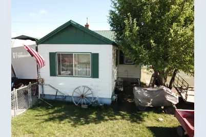 140 E Carson Ave S, East Carbon, UT 84520 - Photo 1
