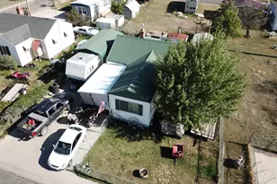 140 E Carson Ave S, East Carbon, UT 84520 - Photo 17
