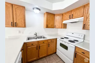 879 N 1125 W, Layton, UT 84041 - Photo 7