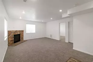 848 S Apple Grove Ln, Pleasant Grove, UT 84062 - Photo 11