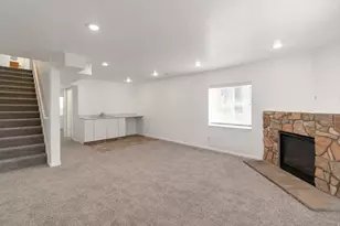 848 S Apple Grove Ln, Pleasant Grove, UT 84062 - Photo 9