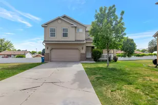 848 S Apple Grove Ln, Pleasant Grove, UT 84062 - Photo 3