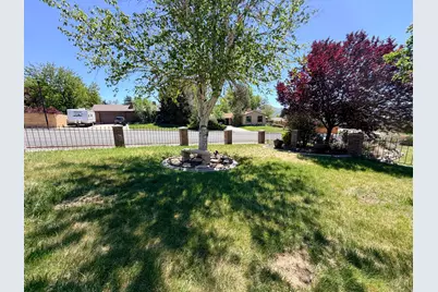 12080 S Mill Ridge Cir, Sandy, UT 84094 - Photo 3