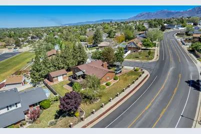 12080 S Mill Ridge Cir, Sandy, UT 84094 - Photo 47