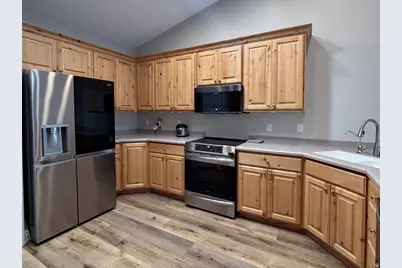 928 W 20 N, Orem, UT 84057 - Photo 9