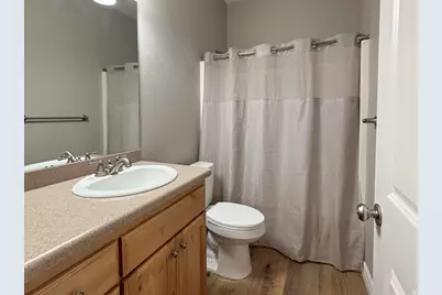 928 W 20 N, Orem, UT 84057 - Photo 13